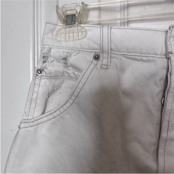 Free People We The Free White Distressed Denim
Button Fly Mini Skirt NWT. - Picture 6 of 14